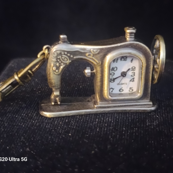 Key chains - Picture 4 of 6